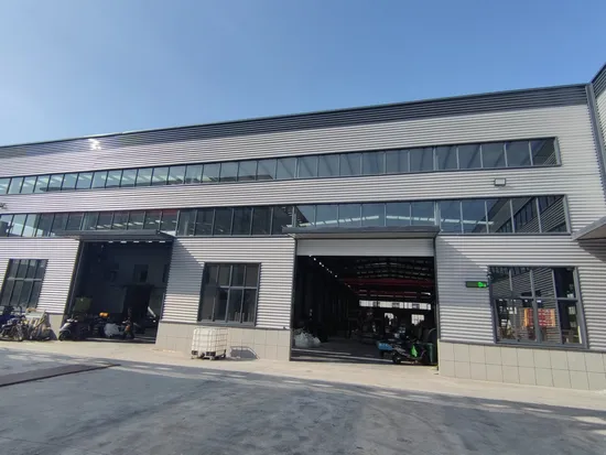 Adjustable Aluminum Rail Solar Mounting Kit with Model Includes Solar Clamp 